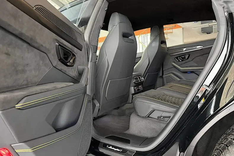 Lamborghini Urus din 2024 cu 13.740 km - oferta LAM159834 - foto 17