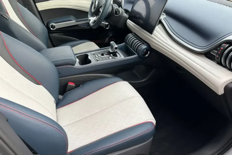 BYD ATTO 3 din 2023 cu 6.453 km - oferta BYD159846 - foto 20