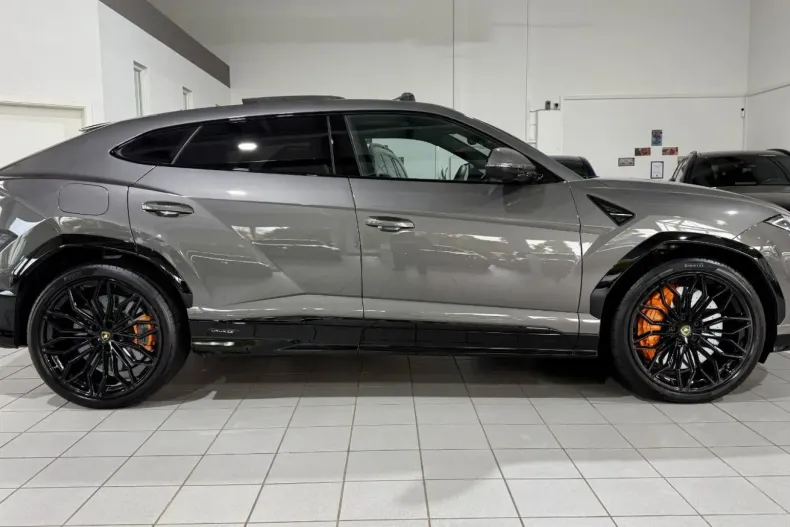 Lamborghini Urus din 2025 cu 12.000 km - oferta LAM159847 - foto 7
