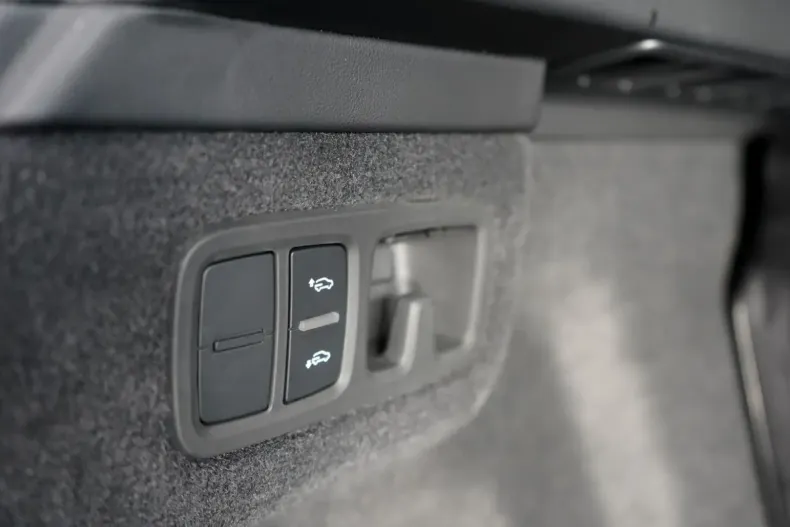 Lamborghini Urus din 2025 cu 9.766 km - oferta LAM159852 - foto 11