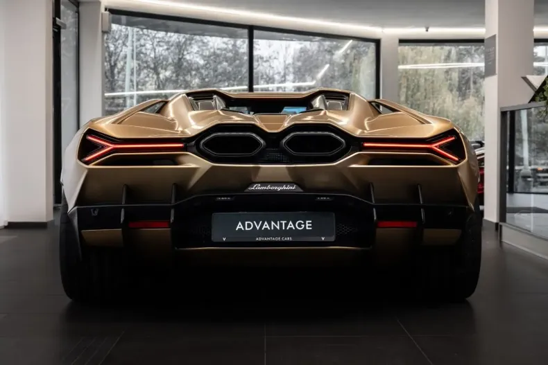 Lamborghini Revuelto din 2024 cu 5.500 km - oferta LAM159853 - foto 3