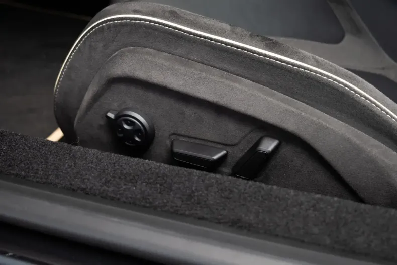 Lamborghini Revuelto din 2024 cu 5.500 km - oferta LAM159853 - foto 10