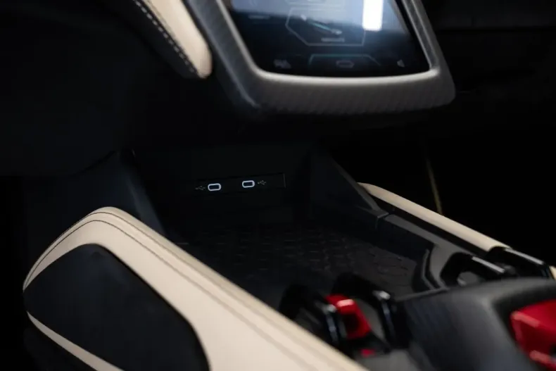 Lamborghini Revuelto din 2024 cu 5.500 km - oferta LAM159853 - foto 15