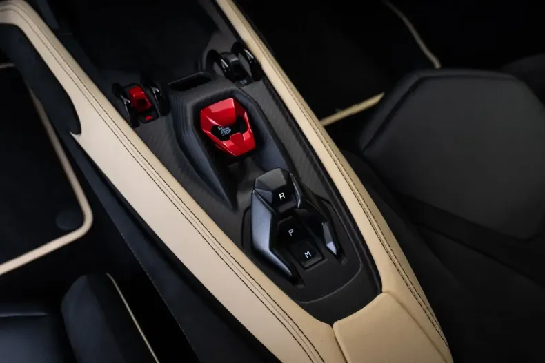 Lamborghini Revuelto din 2024 cu 5.500 km - oferta LAM159853 - foto 16