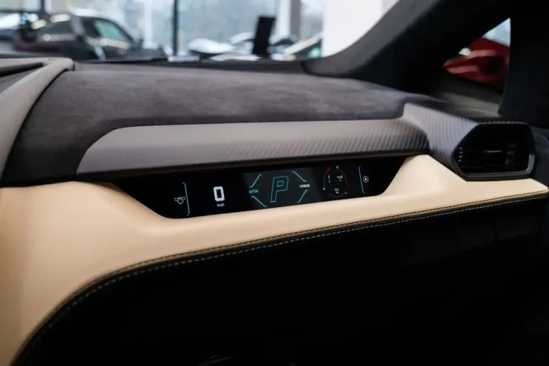 Lamborghini Revuelto din 2024 cu 5.500 km - oferta LAM159853 - foto 18