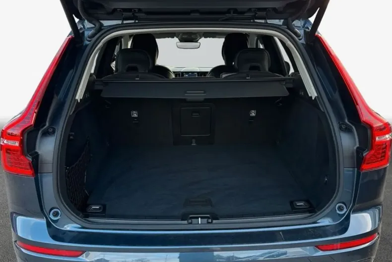 Volvo XC60 din 2024 cu 11.878 km - oferta VOL159855 - foto 11