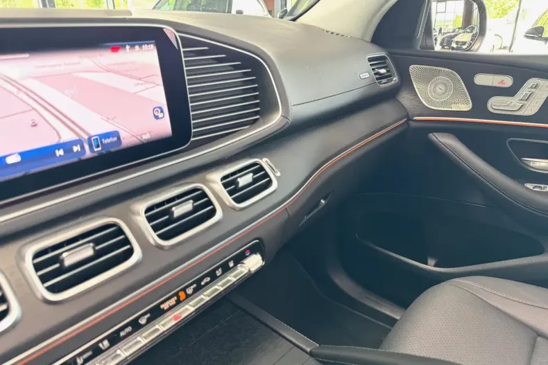 Mercedes-Benz GLE 450 din 2024 cu 3.200 km - oferta MER159856 - foto 16