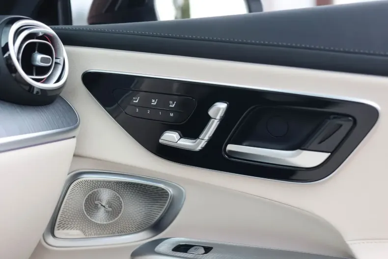 Mercedes-Benz CLE 300 din 2024 cu 5.510 km - oferta MER159864 - foto 27