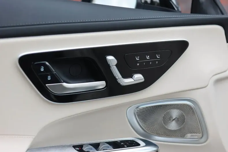 Mercedes-Benz CLE 300 din 2024 cu 5.510 km - oferta MER159864 - foto 28