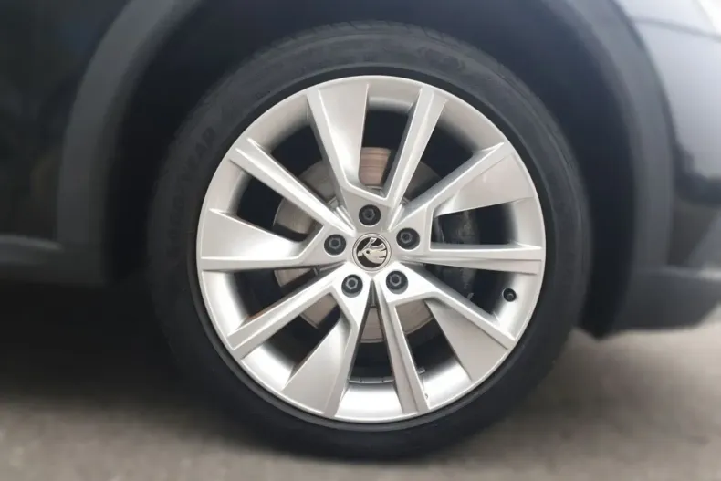 Skoda Octavia din 2022 cu 83.151 km - oferta SKO159876 - foto 6