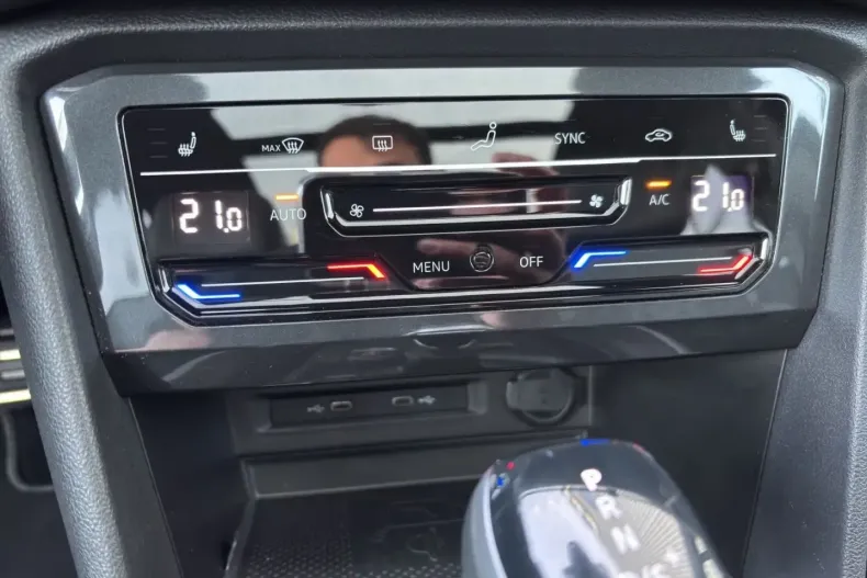 Volkswagen Tiguan din 2022 cu 42.900 km - oferta VOL159893 - foto 9