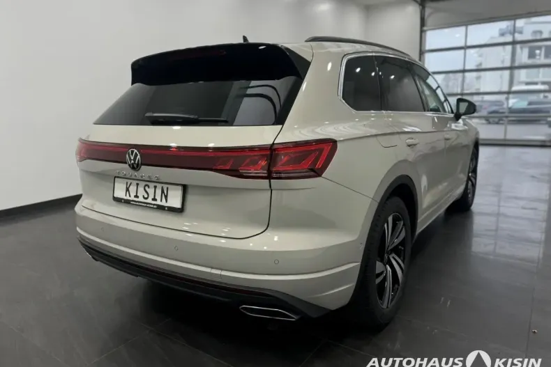 Volkswagen Touareg din 2024 cu 13.003 km - oferta VOL159900 - foto 2