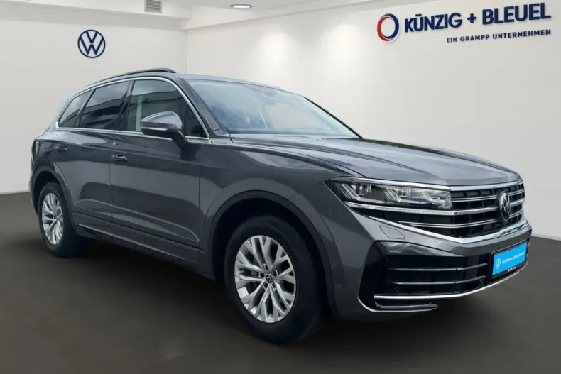 Volkswagen Touareg din 2024 cu 27.852 km - oferta VOL159902 - foto 1