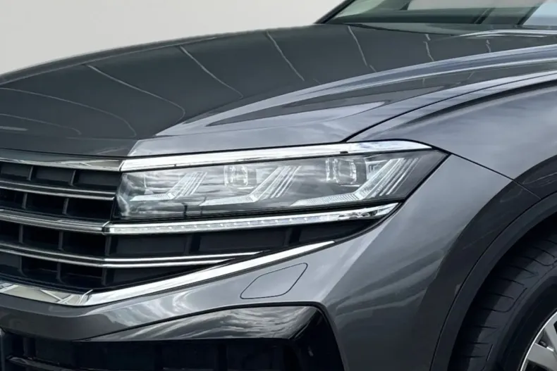 Volkswagen Touareg din 2024 cu 27.852 km - oferta VOL159902 - foto 5