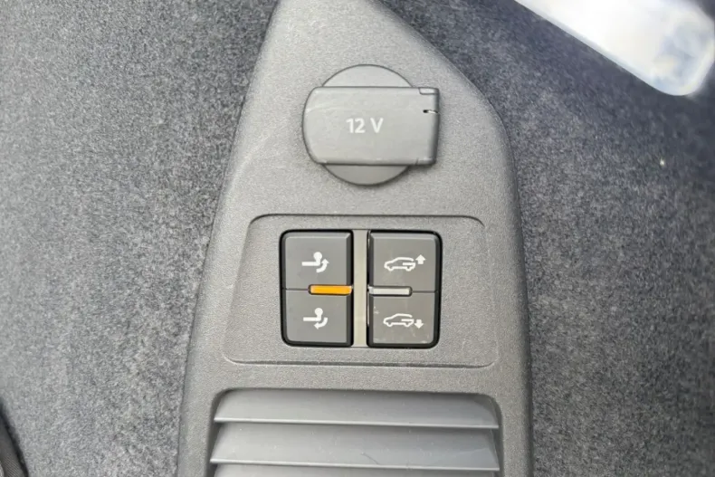 Volkswagen Touareg din 2024 cu 27.852 km - oferta VOL159902 - foto 13