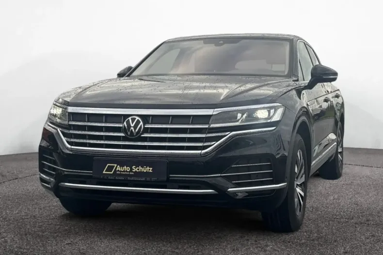 Volkswagen Touareg din 2022 cu 58.356 km - oferta VOL159903 - foto 2