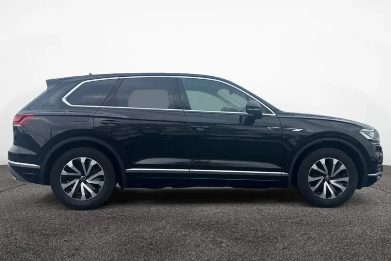 Volkswagen Touareg din 2022 cu 58.356 km - oferta VOL159903 - foto 7