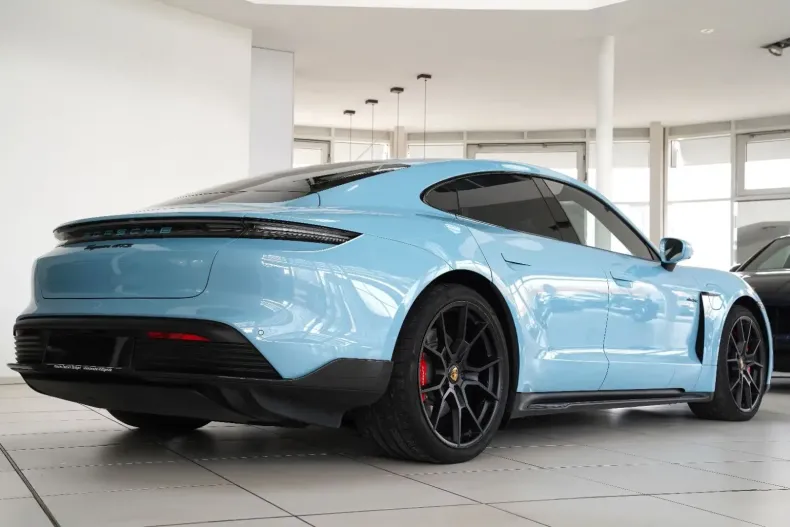 Porsche Taycan din 2022 cu 67.200 km - oferta POR159904 - foto 3