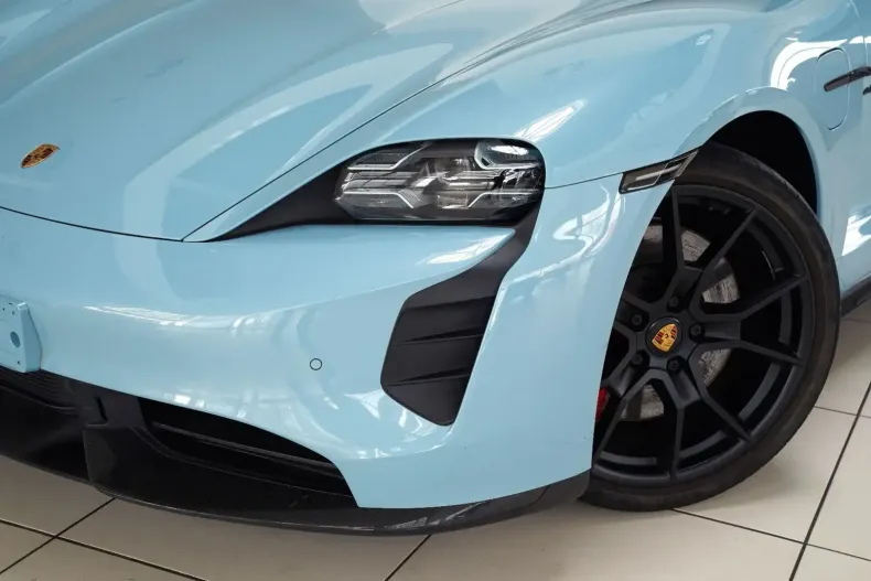 Porsche Taycan din 2022 cu 67.200 km - oferta POR159904 - foto 4