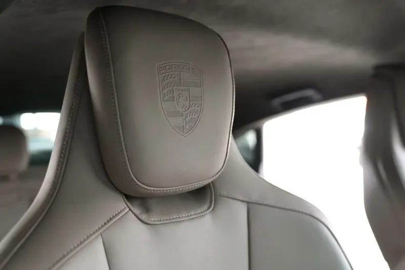 Porsche Taycan din 2022 cu 67.200 km - oferta POR159904 - foto 17