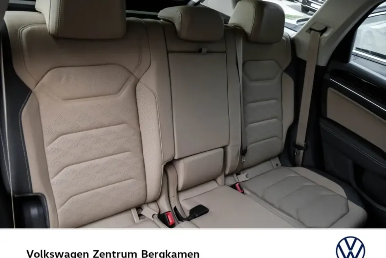 Volkswagen Touareg din 2024 cu 17.343 km - oferta VOL159905 - foto 4