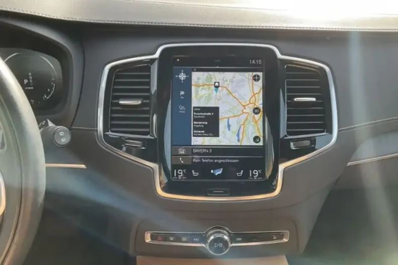 Volvo XC90 din 2022 cu 70.300 km - oferta VOL159906 - foto 14