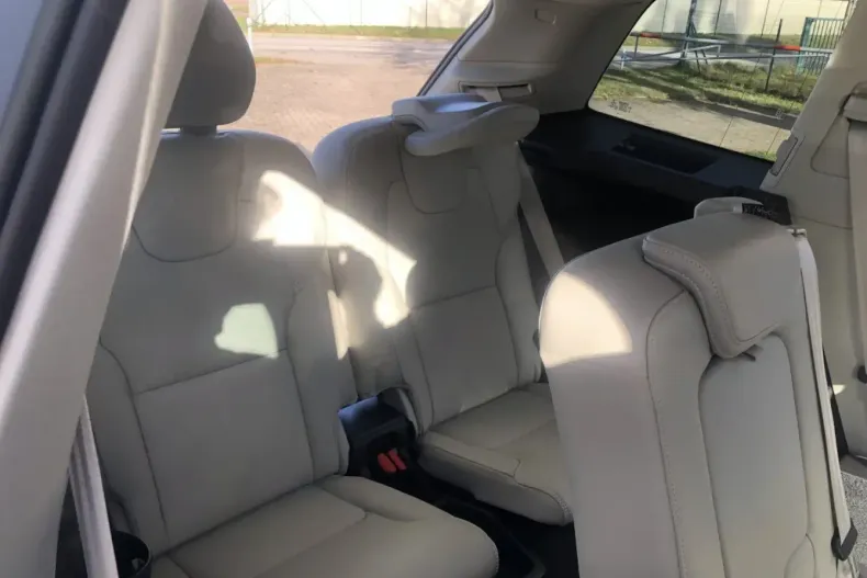 Volvo XC90 din 2022 cu 20.828 km - oferta VOL159907 - foto 7