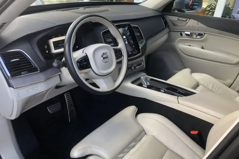 Volvo XC90 din 2022 cu 20.828 km - oferta VOL159907 - foto 8