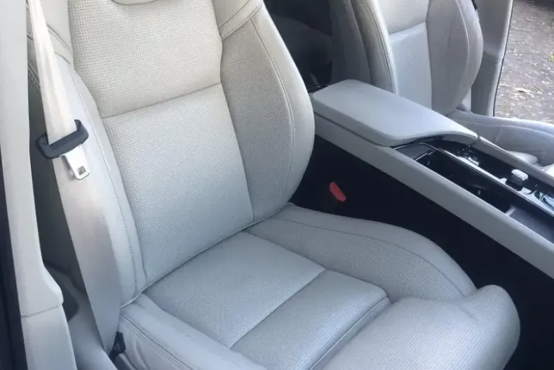 Volvo XC90 din 2022 cu 20.828 km - oferta VOL159907 - foto 13