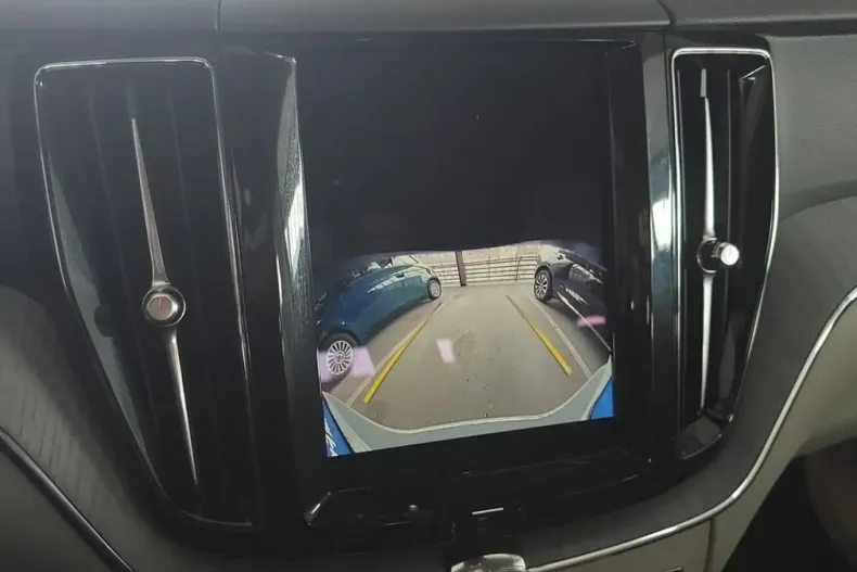 Volvo XC60 din 2024 cu 16.838 km - oferta VOL159909 - foto 17