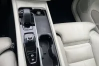 Volvo XC60 din 2022 cu 29.566 km - oferta VOL159910 - foto 17