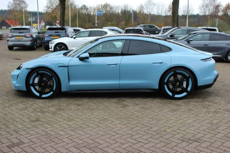 Porsche Taycan din 2022 cu 33.045 km - oferta POR159911 - foto 5