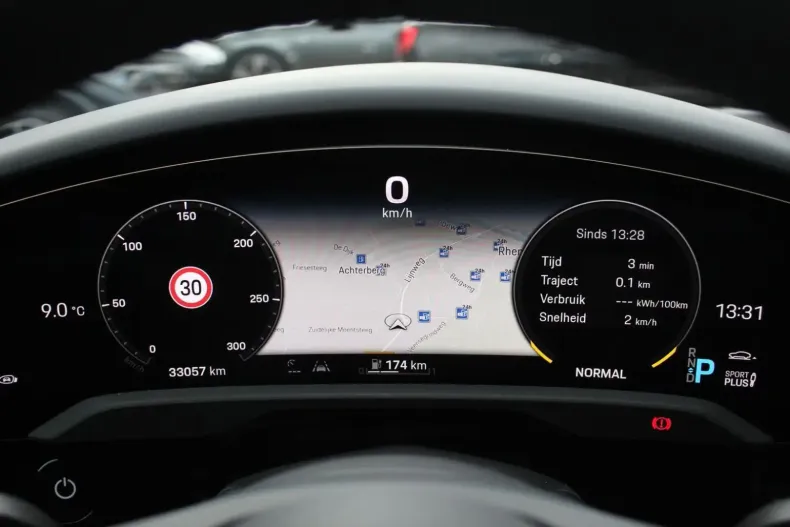 Porsche Taycan din 2022 cu 33.045 km - oferta POR159911 - foto 18