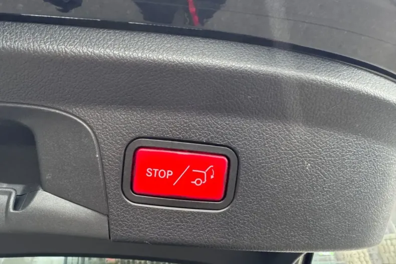 Mercedes-Benz GLE 300 din 2022 cu 79.990 km - oferta MER159913 - foto 23