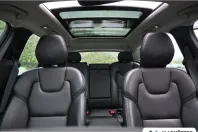 Volvo XC60 din 2022 cu 76.040 km - oferta VOL159914 - foto 3