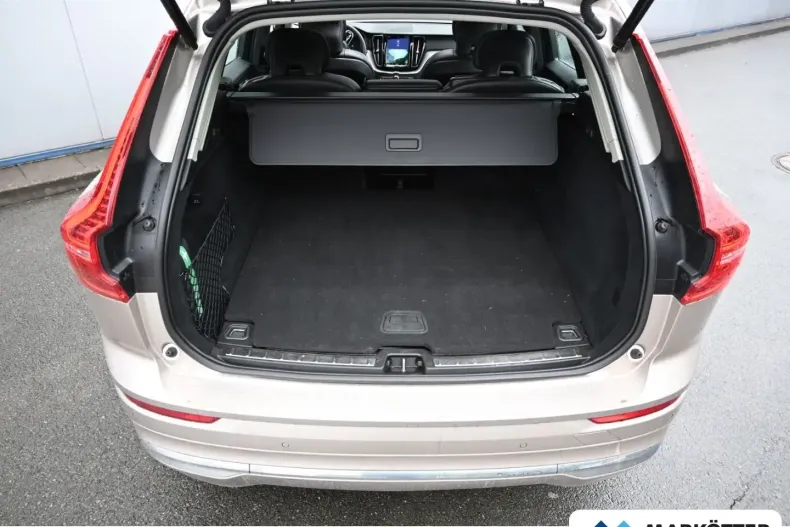 Volvo XC60 din 2022 cu 76.040 km - oferta VOL159914 - foto 9