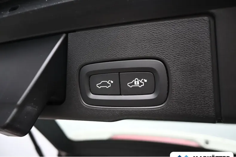 Volvo XC60 din 2022 cu 76.040 km - oferta VOL159914 - foto 10