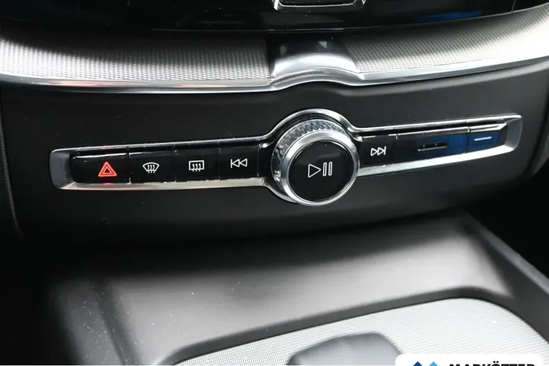 Volvo XC60 din 2022 cu 76.040 km - oferta VOL159914 - foto 27