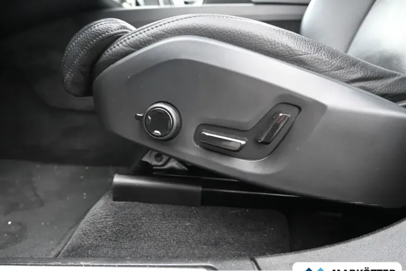 Volvo XC60 din 2022 cu 76.040 km - oferta VOL159914 - foto 31