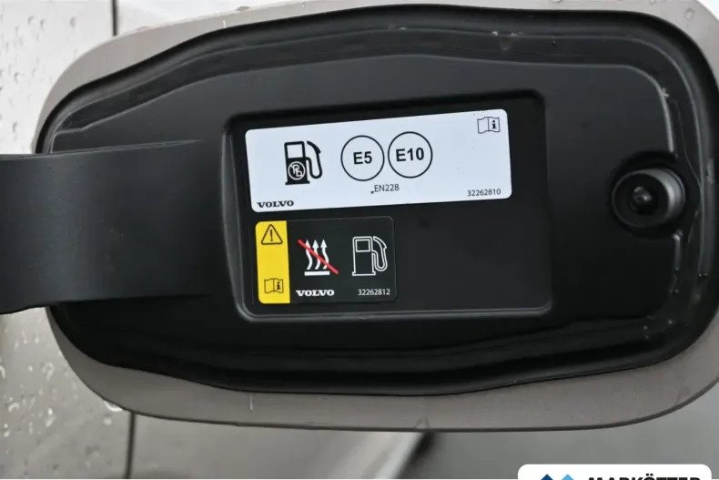 Volvo XC60 din 2022 cu 76.040 km - oferta VOL159914 - foto 33