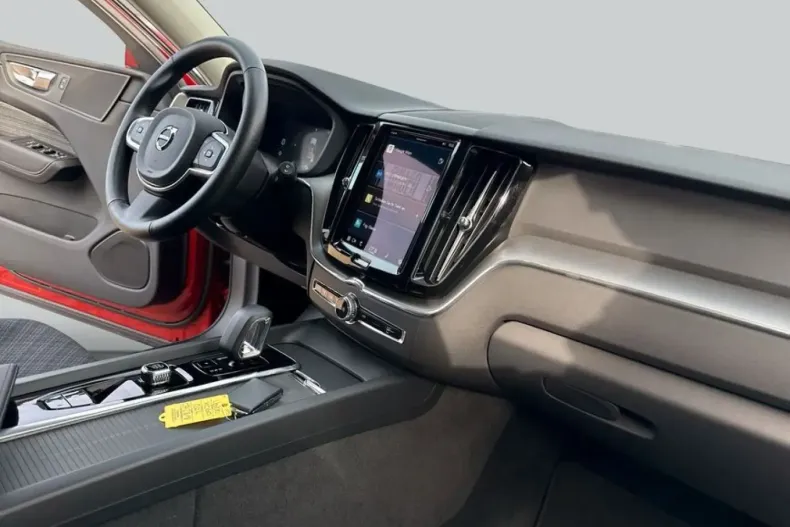 Volvo XC60 din 2024 cu 7.176 km - oferta VOL159916 - foto 12