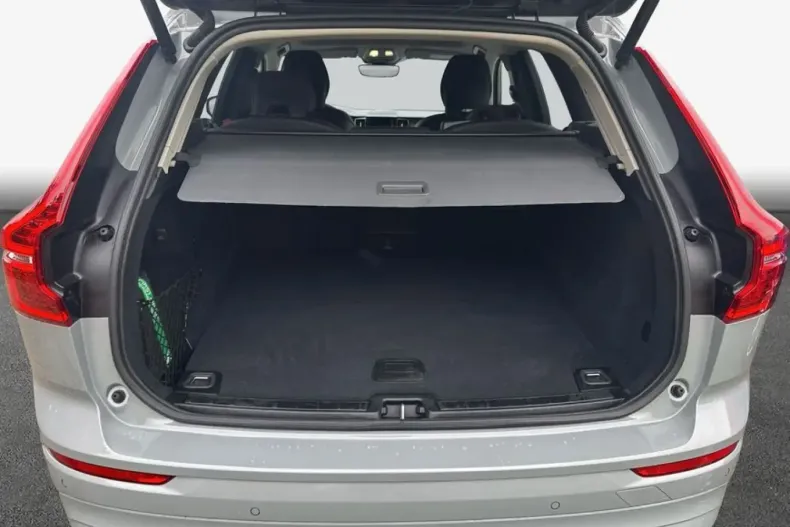 Volvo XC60 din 2024 cu 21.252 km - oferta VOL159917 - foto 8