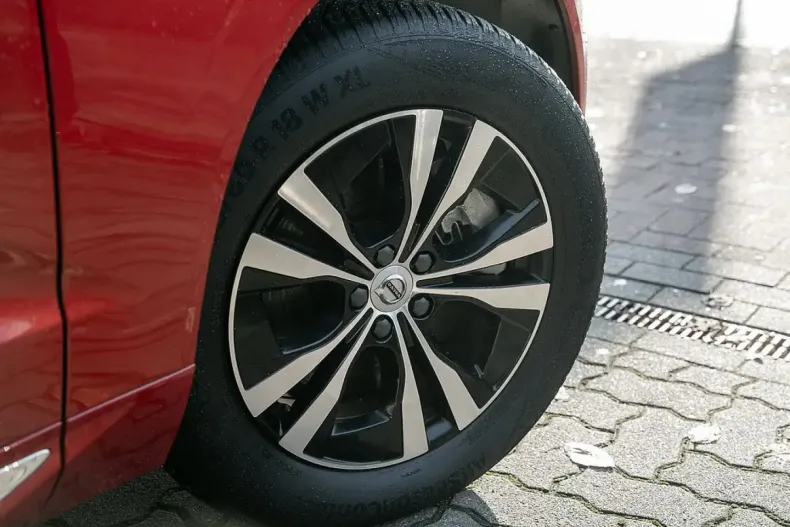 Volvo XC60 din 2022 cu 8.500 km - oferta VOL159918 - foto 5