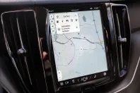 Volvo XC60 din 2022 cu 8.500 km - oferta VOL159918 - foto 11