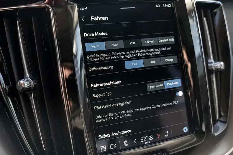 Volvo XC60 din 2022 cu 8.500 km - oferta VOL159918 - foto 17