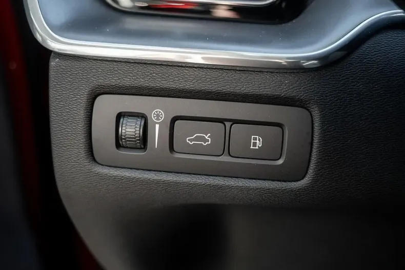 Volvo XC60 din 2022 cu 8.500 km - oferta VOL159918 - foto 24