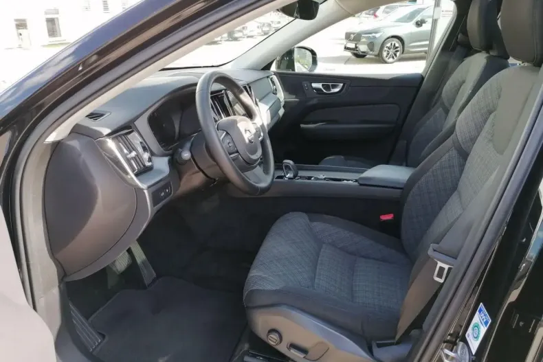 Volvo XC60 din 2022 cu 81.533 km - oferta VOL159921 - foto 11