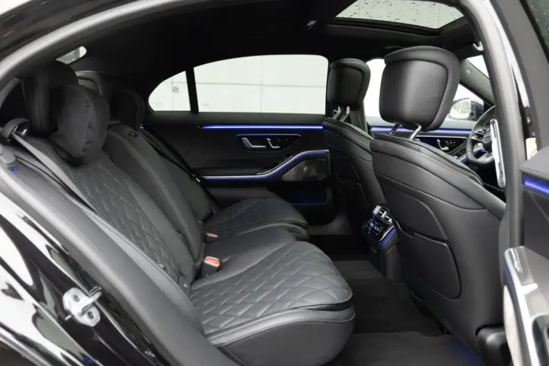 Mercedes-Benz S 580 din 2024 cu 6.337 km - oferta MER159934 - foto 4