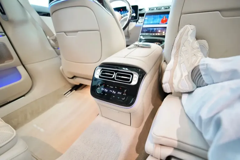 Mercedes-Benz S 580 din 2025 cu 27.900 km - oferta MER159937 - foto 12