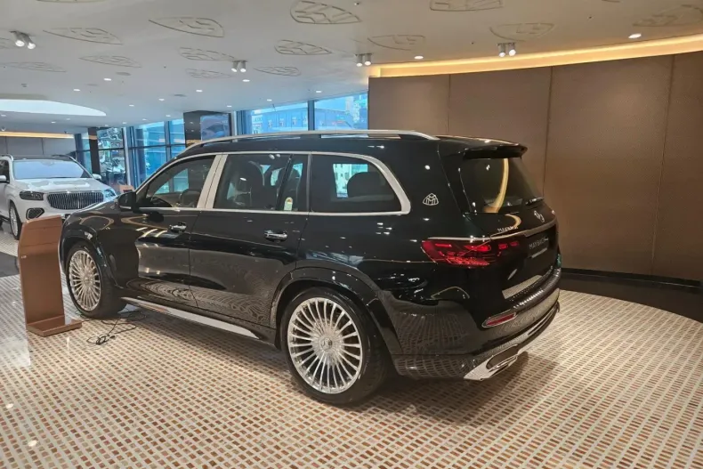 Mercedes-Benz GLS 600 din 2026 cu 5 km - oferta MER159947 - foto 6